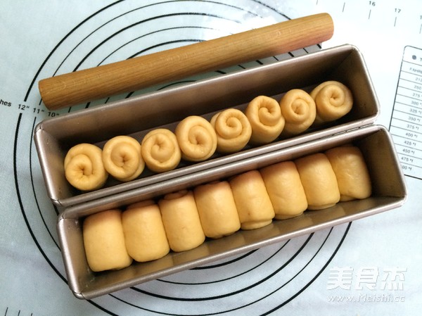 汤种西红柿小面包卷