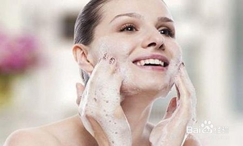 如何正确的洗脸?