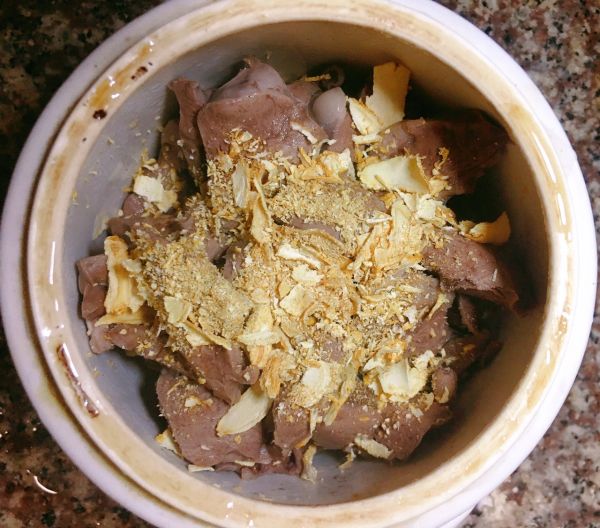 安神助眠西洋参炖猪心