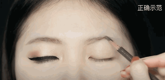 单眼皮的福音 眼妆这样画 眼睛不仅大10倍!