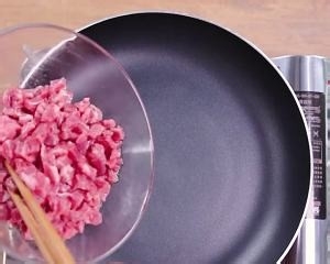 牛肉蔬菜粥【家庭版做法如下】