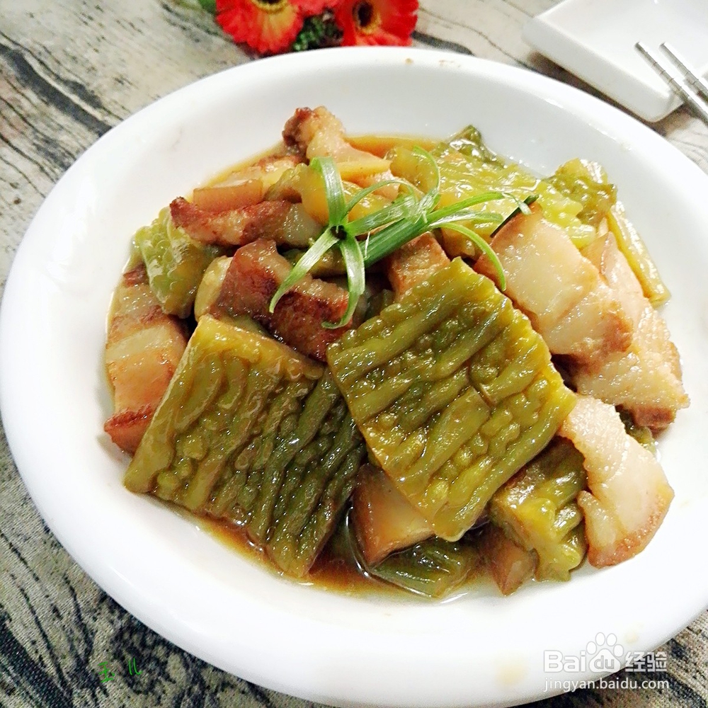 夏季清凉之菜----苦瓜烧肉的家常做法