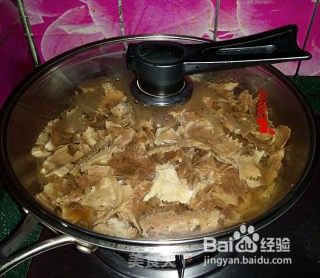 五花肉烧冬笋尖