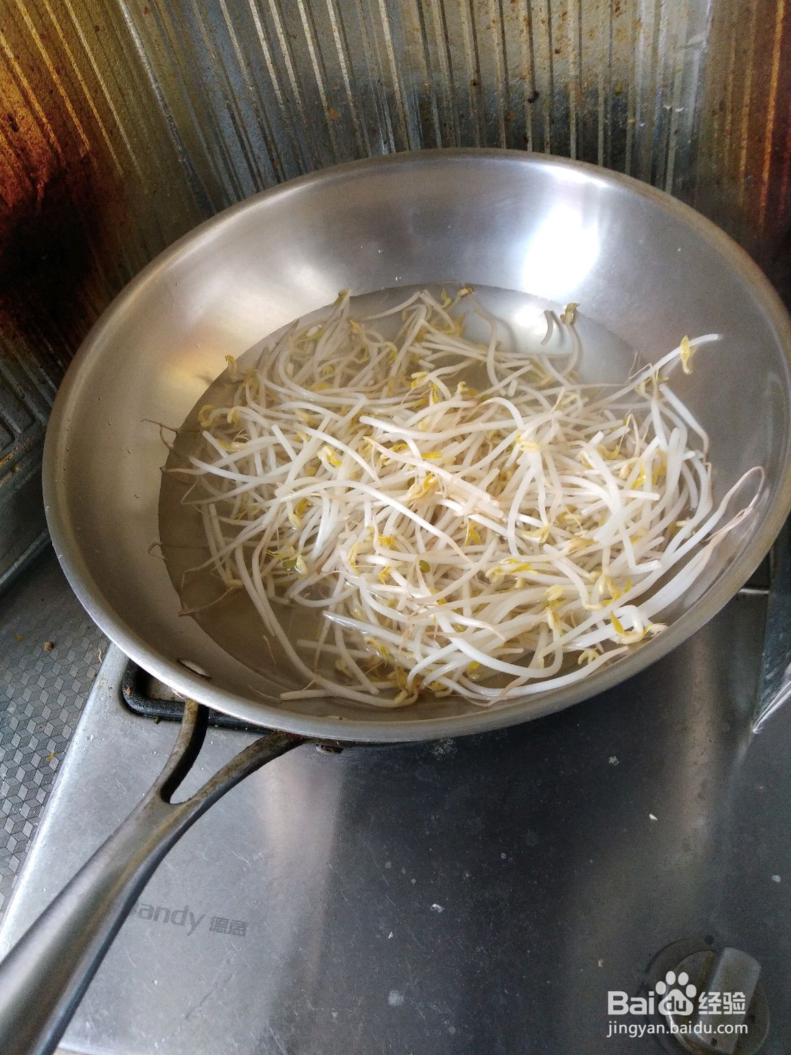 五彩蛋炒面的做法