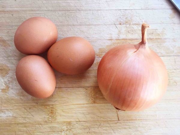 洋葱炒蛋的做法