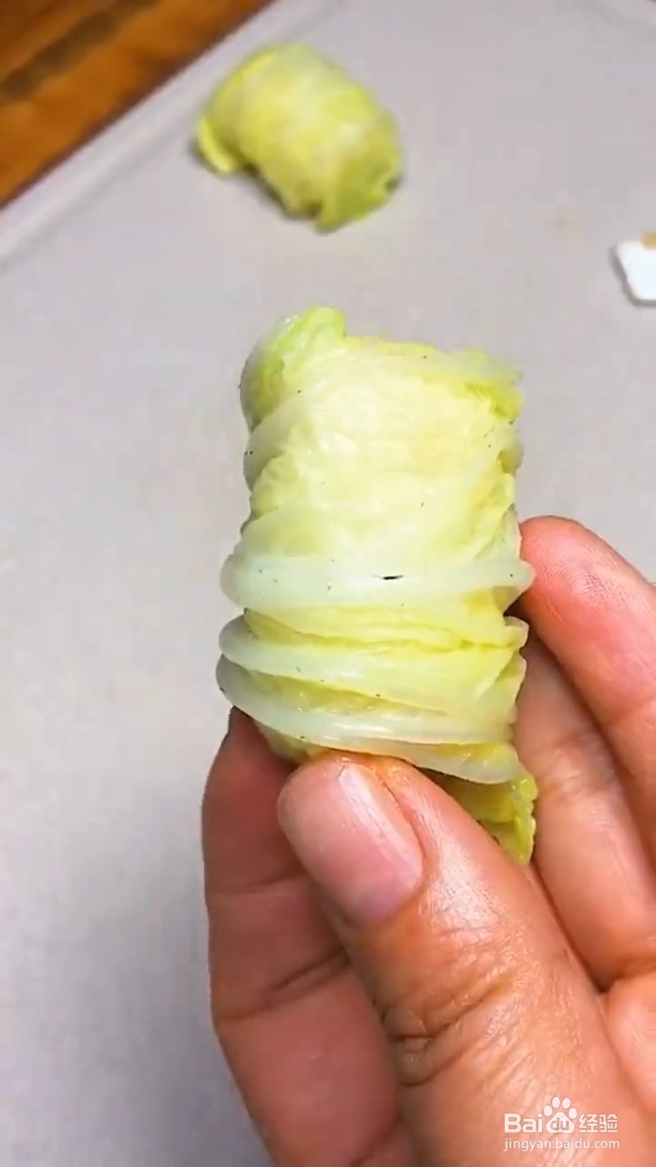 怎么做娃娃菜肉卷