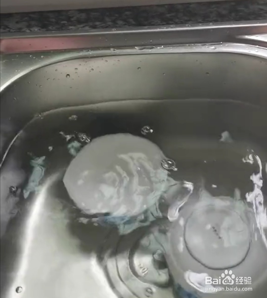 大碗把小碗卡死了怎么办