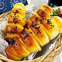 Q版毛毛虫肉松面包