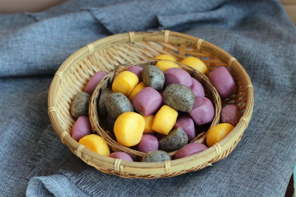 #网红美食我来做#迷你三色馒头