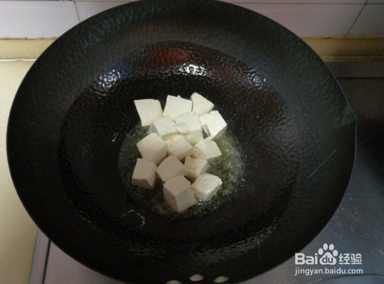 木耳口蘑熘豆腐的制作方法