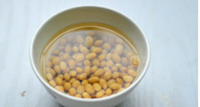 黄豆猪骨汤的做法