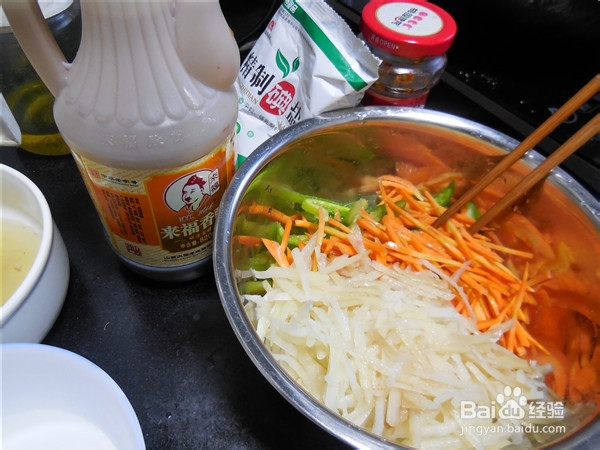 清新可口的凉拌土豆丝的做法