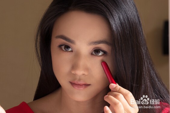 如何去除顽固性黑眼圈 去黑眼圈小妙招