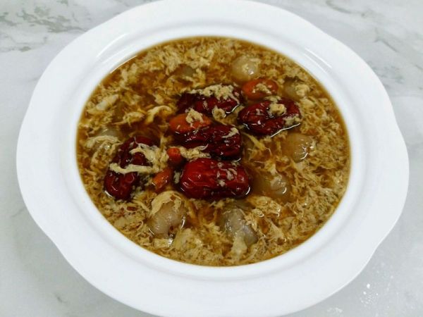 红枣鸡蛋桂圆糖水