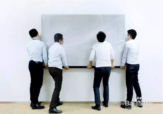 到底买投影仪好还是买CVTOUCH会议平板好