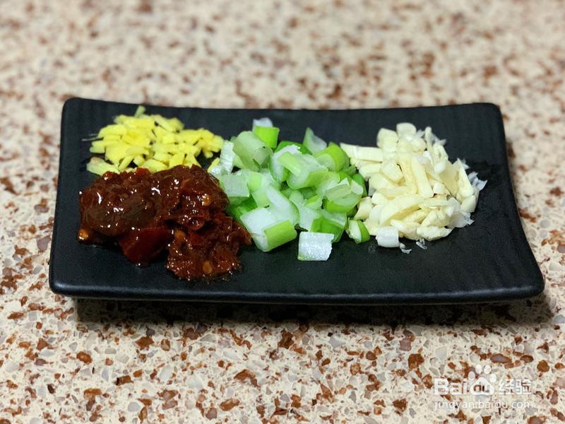 下饭快手菜鱼香鸡丝的做法