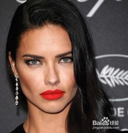 想要让自己更有女人味,该怎么做呢?