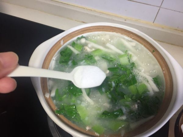 鸡丝菌菇青菜粥