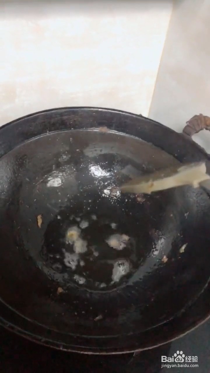 如何自制简单好吃的辣椒炒鸡蛋