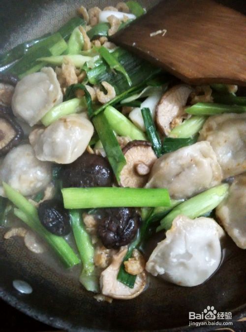 饺子炒香菇虾米的家常做法
