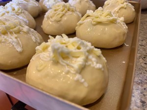 软到爆的肉松面包怎么做呢？