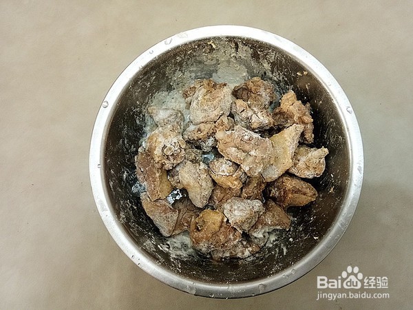 椒盐鸭块的步骤