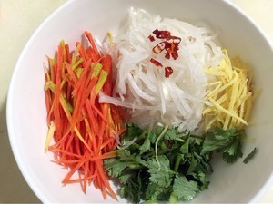 清脆爽口的凉拌萝卜丝怎么做详细教程