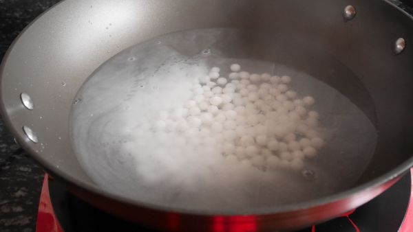 银耳桂花酒酿丸子