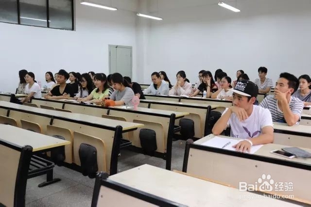 辅导员如何培养学生
