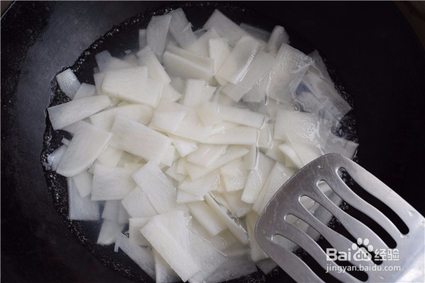 怎么做白萝卜炒肉片?
