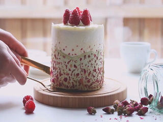 玫瑰果冻抹茶覆盆子蛋糕怎么做?