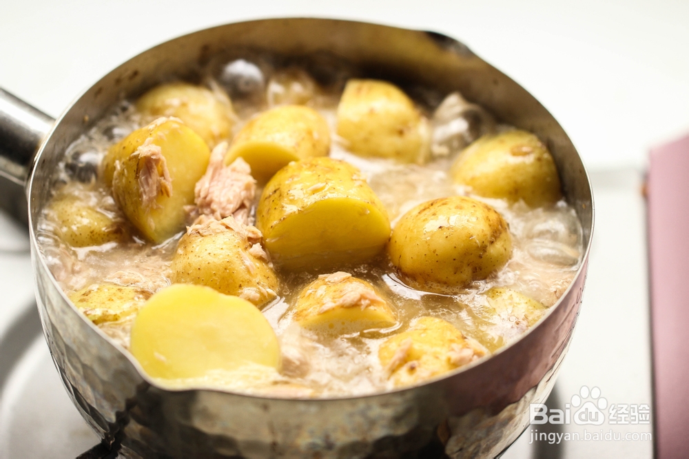 怎么做金枪鱼煮土豆