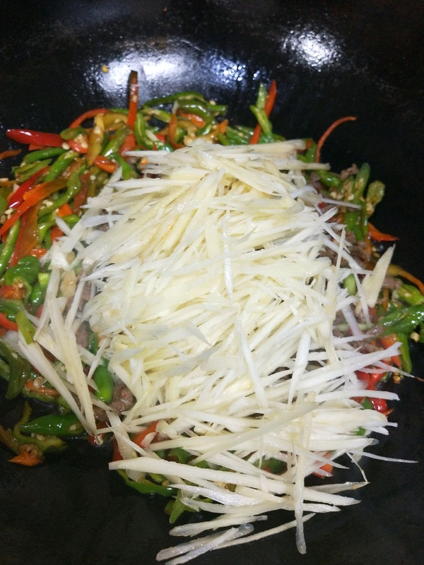 尖椒仔姜牛肉丝