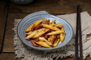 笋子炒肉的做法