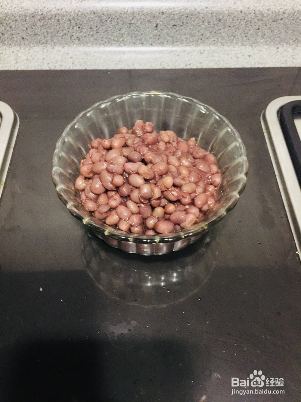 家常做法的红豆双皮奶