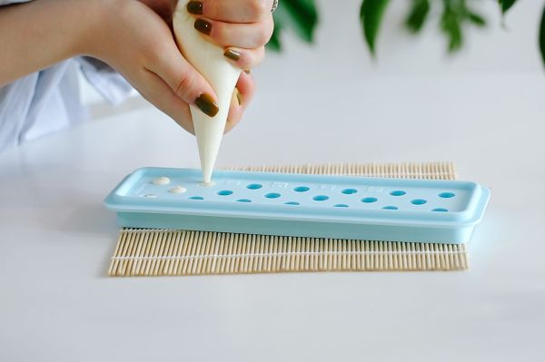 绿豆芝士冰皮月饼