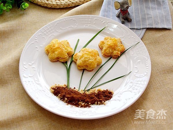 花朵椰蓉南瓜酥