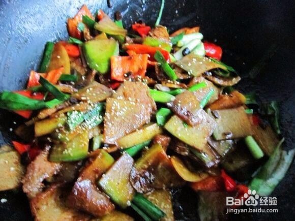 萝卜焖肉的做法
