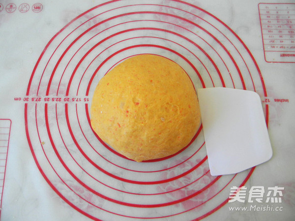 胡萝卜花朵甜甜圈