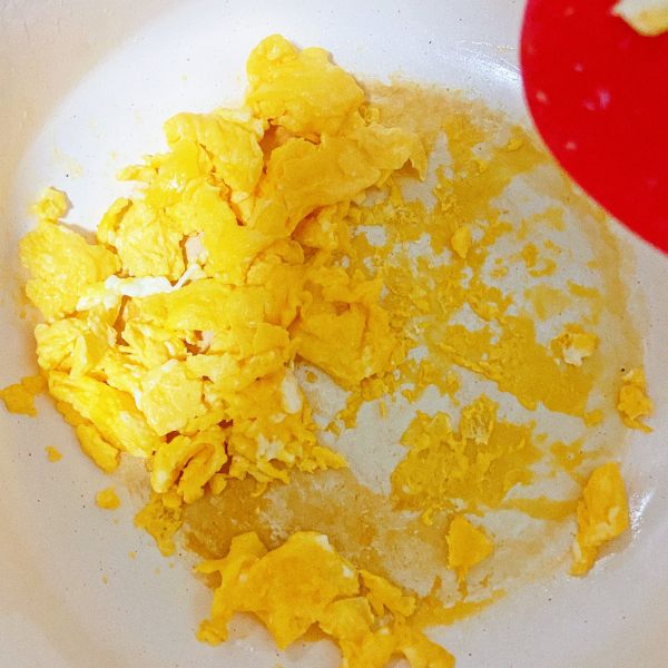 虾皮时蔬蛋炒饭