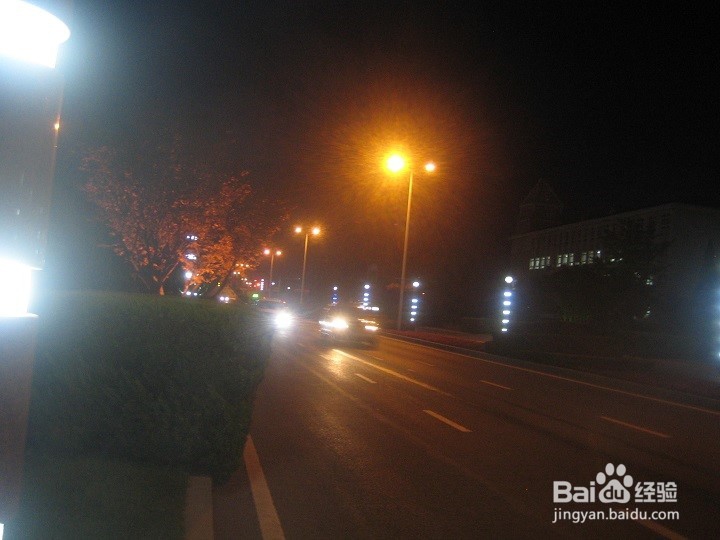 怎样在夜间拍道路车辆的画面