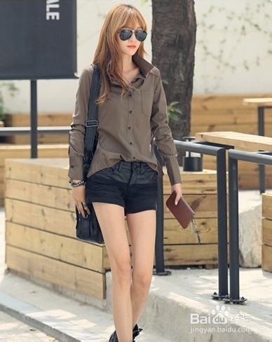 衬衫配高腰短裤 显高显瘦制胜法宝
