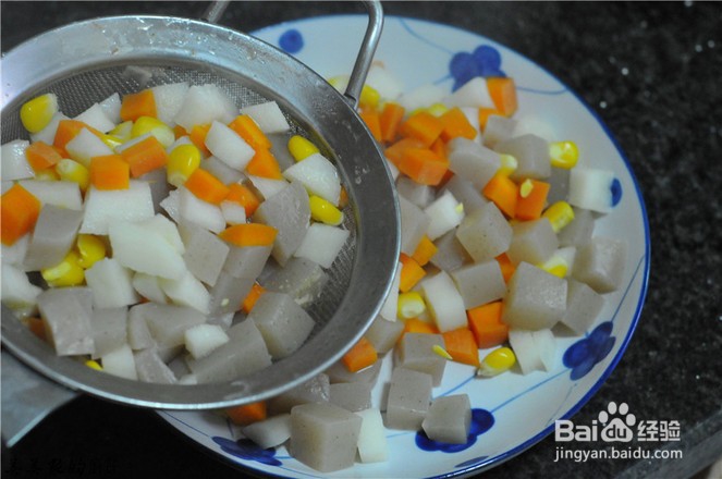 五彩的魔芋豆腐