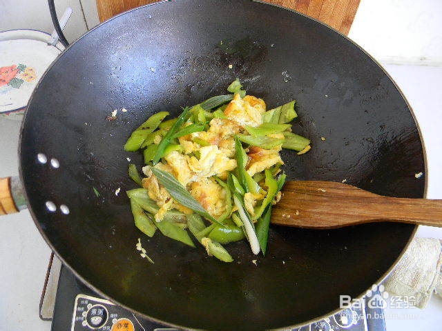 家常小炒——鸡蛋炒尖椒