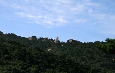 杭州白堤飞来峰旅游住宿美食攻略
