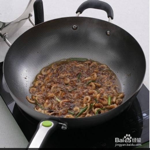 油爆河虾的简易做法