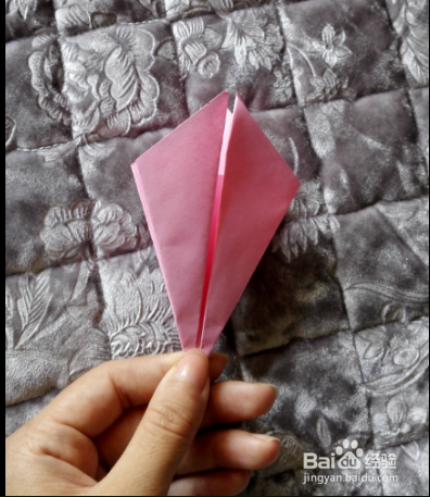 如何折出好看的百合花