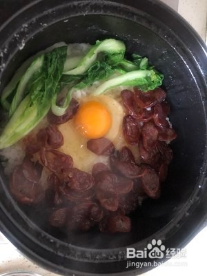 怎么做腊肠煲仔饭