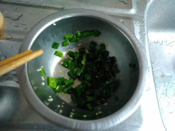 香葱芝麻辫子包