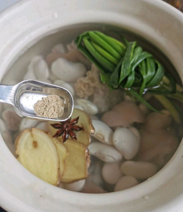 肉香汤浓老妈蹄花